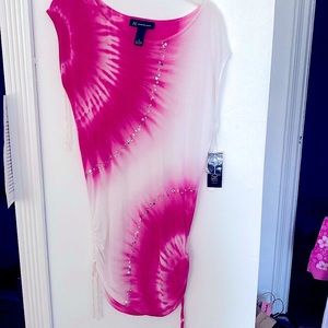 NWT tie dyed pink and white T-shirt cover-up